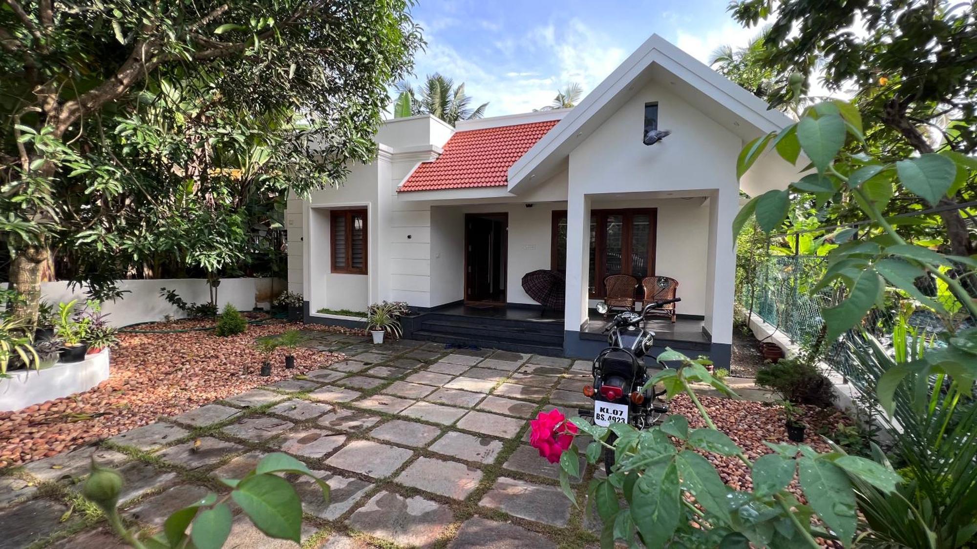 Beautiful Village House With All Facilities. Alappuzha Екстер'єр фото